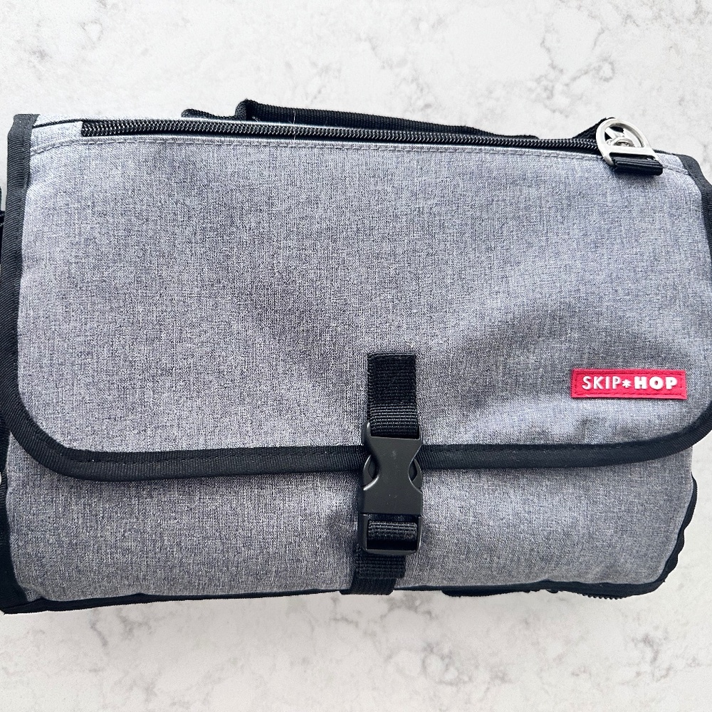 NWOT Skip Hop Diaper Change Kit